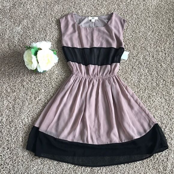 Dresses & Skirts - Tan & Black Stripped Dress!!